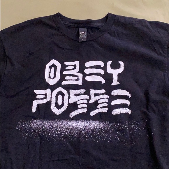 Obey shirt: Large - Picture 2 of 3